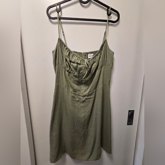 Sunday Best Green Delilah Mini Dress - Picture 3 of 6